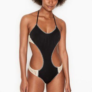 Victoria's  Secret Carova Crochet One-piece Size L / AZI
